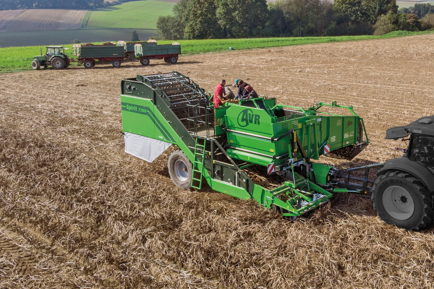 2畦オフセットハーベスター SPIRIT7200 | MFM｜エム・エス・ケー農業